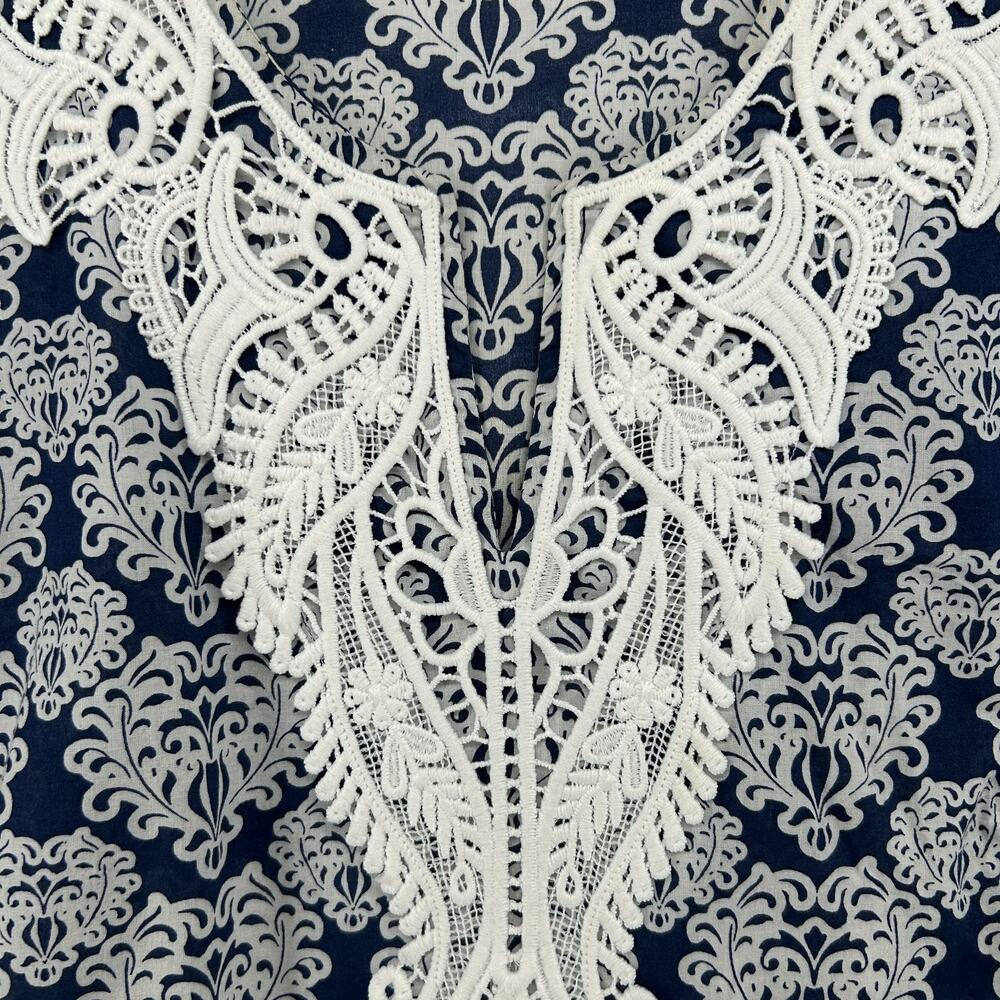 TALBOTS Top M Lace Bib Tunic Medallion Print Split Neck 3/4 Sleeve Cotton Blue - Picture 6 of 10